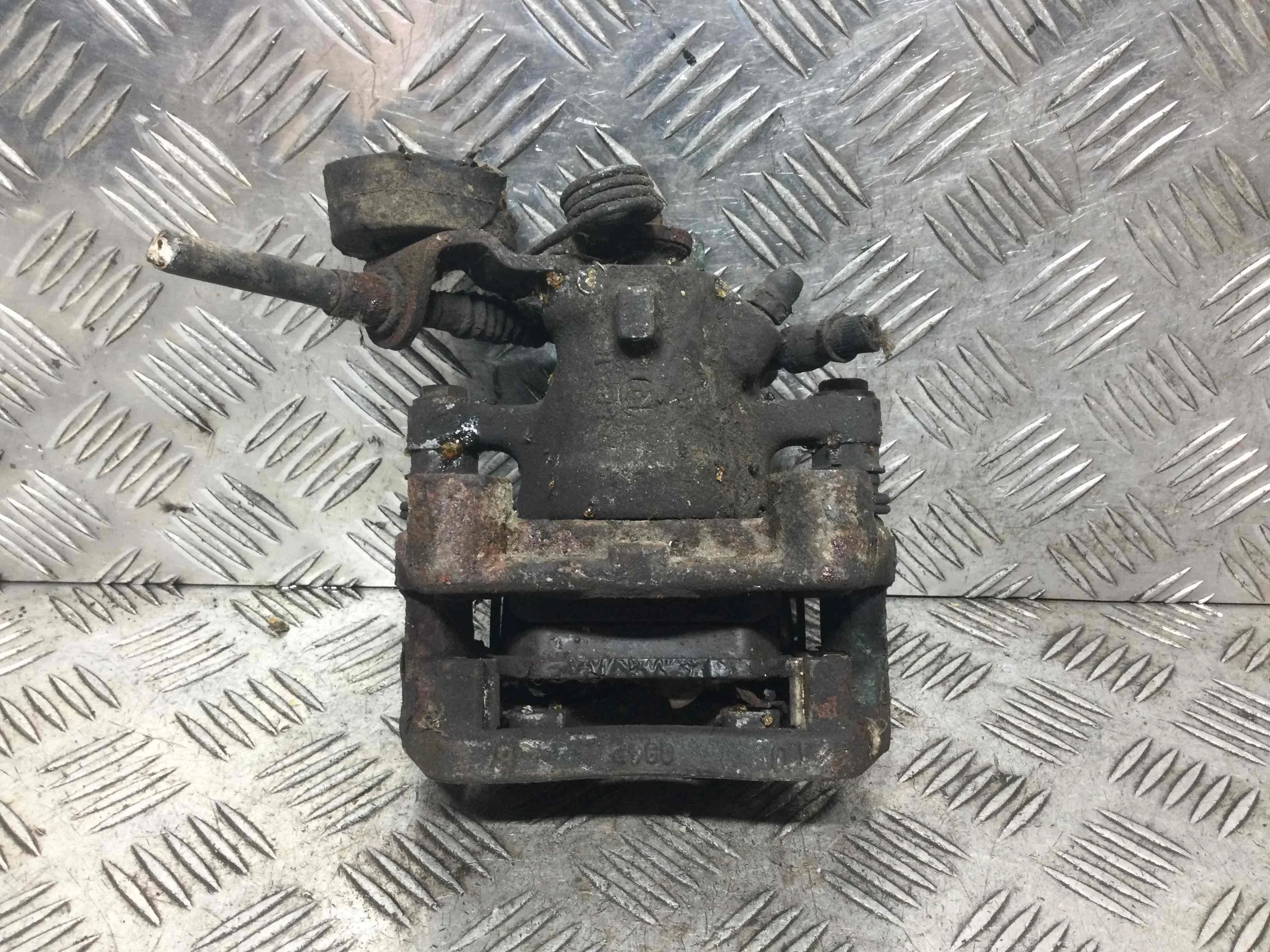 Суппорт задний левый Opel Astra Astra G 1998 - 2004 бензин 1.6 i Механика Х/б