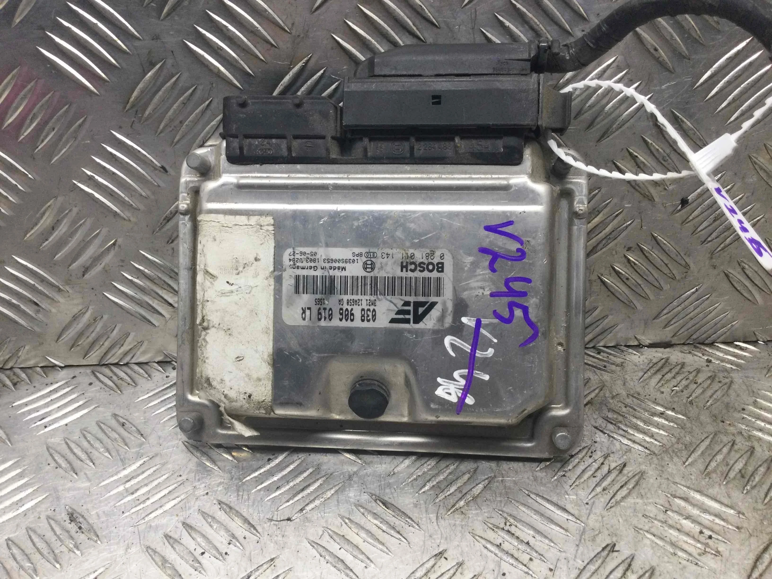 Блок управления двигателем Volkswagen Sharan 1 поколение [2-й рестайлинг] (2003-2010) дизель 1.9 TDI Механика Минивэн