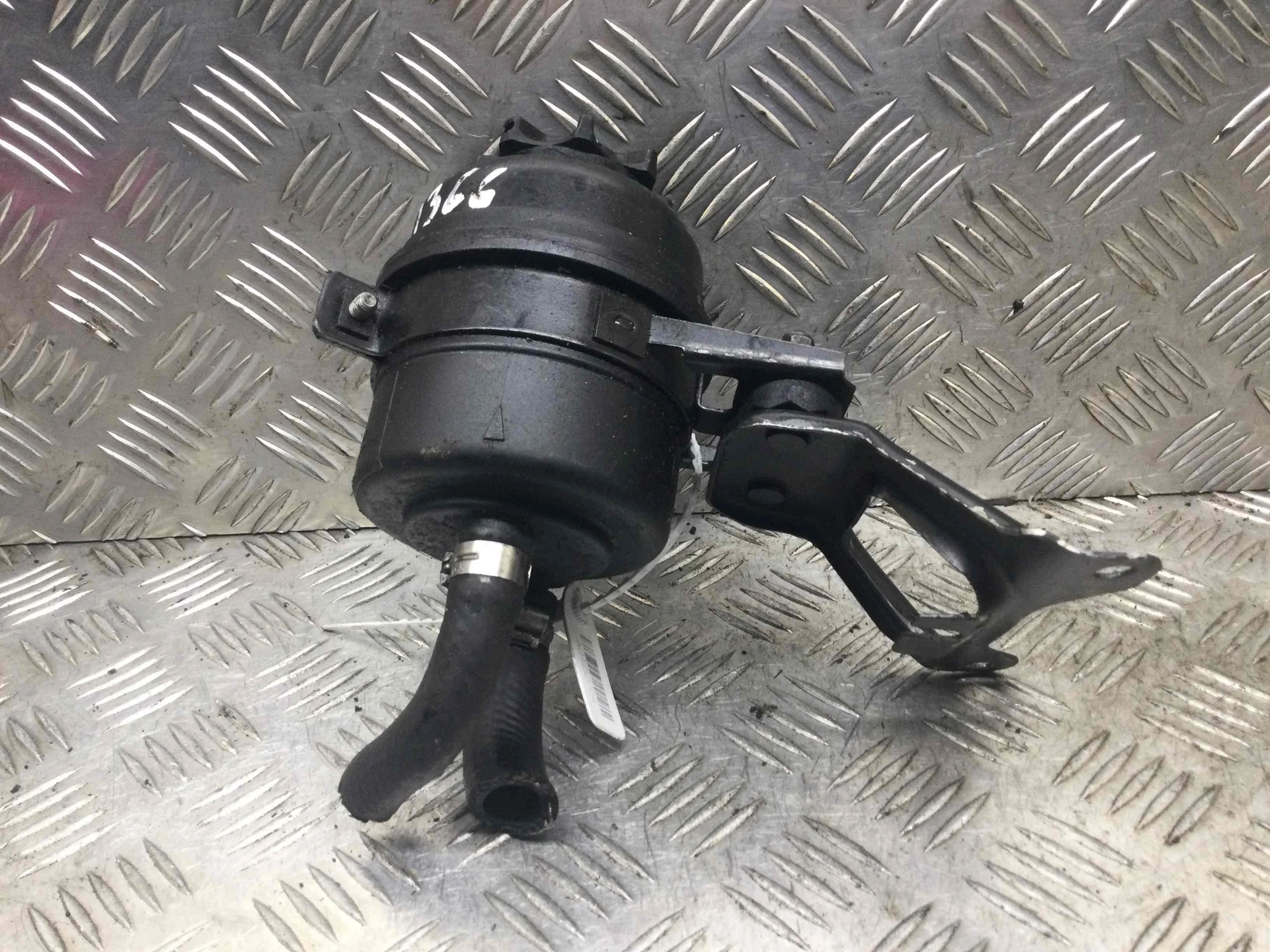 Бачок гидроусилителя BMW 3-Series 3-Series E46 1998 - 2006 дизель 2.0 TD Автомат Универсал