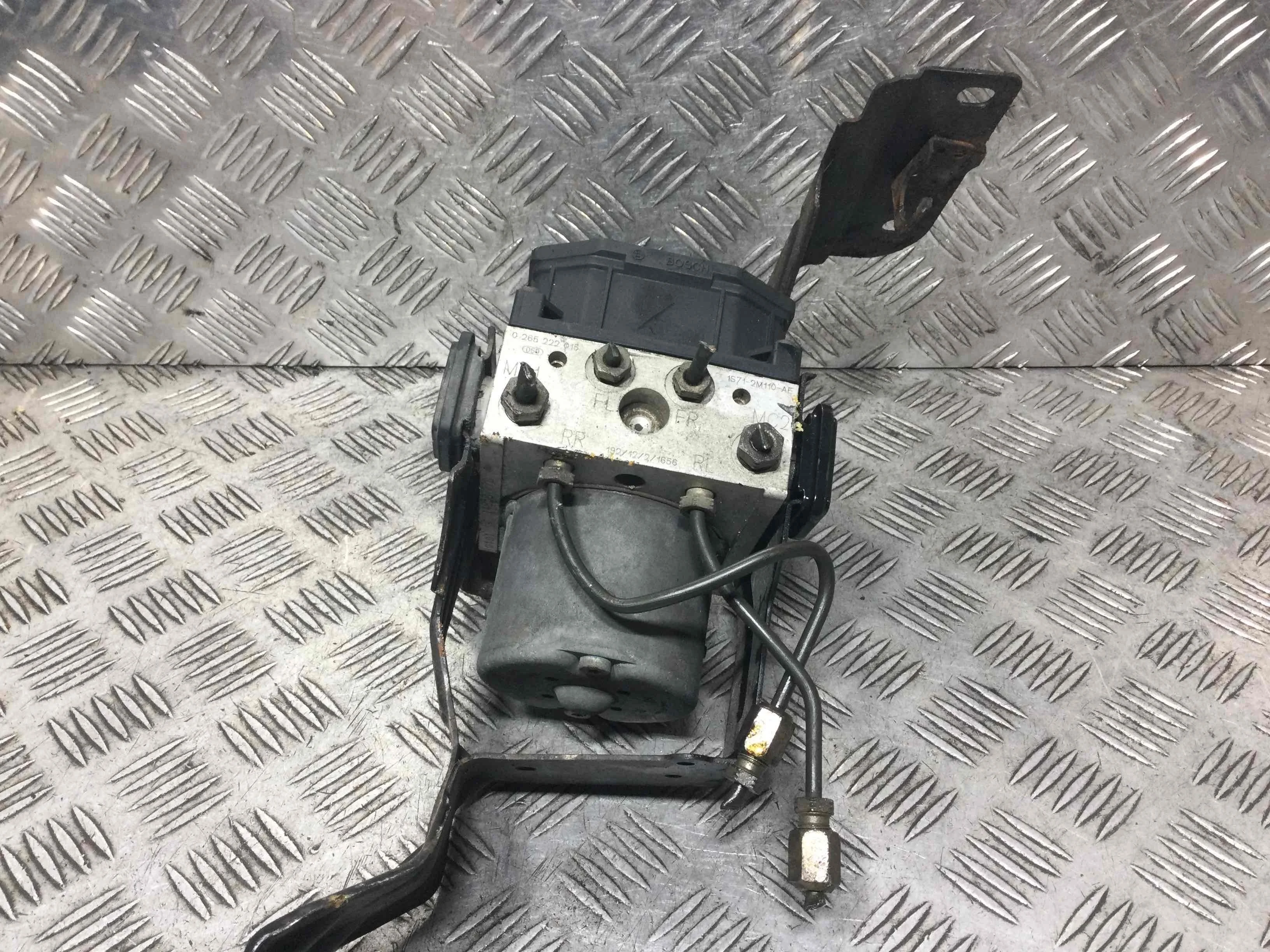 Блок ABS Ford Mondeo Mondeo III 2000 - 2003 бензин 1.8 i Механика Х/б