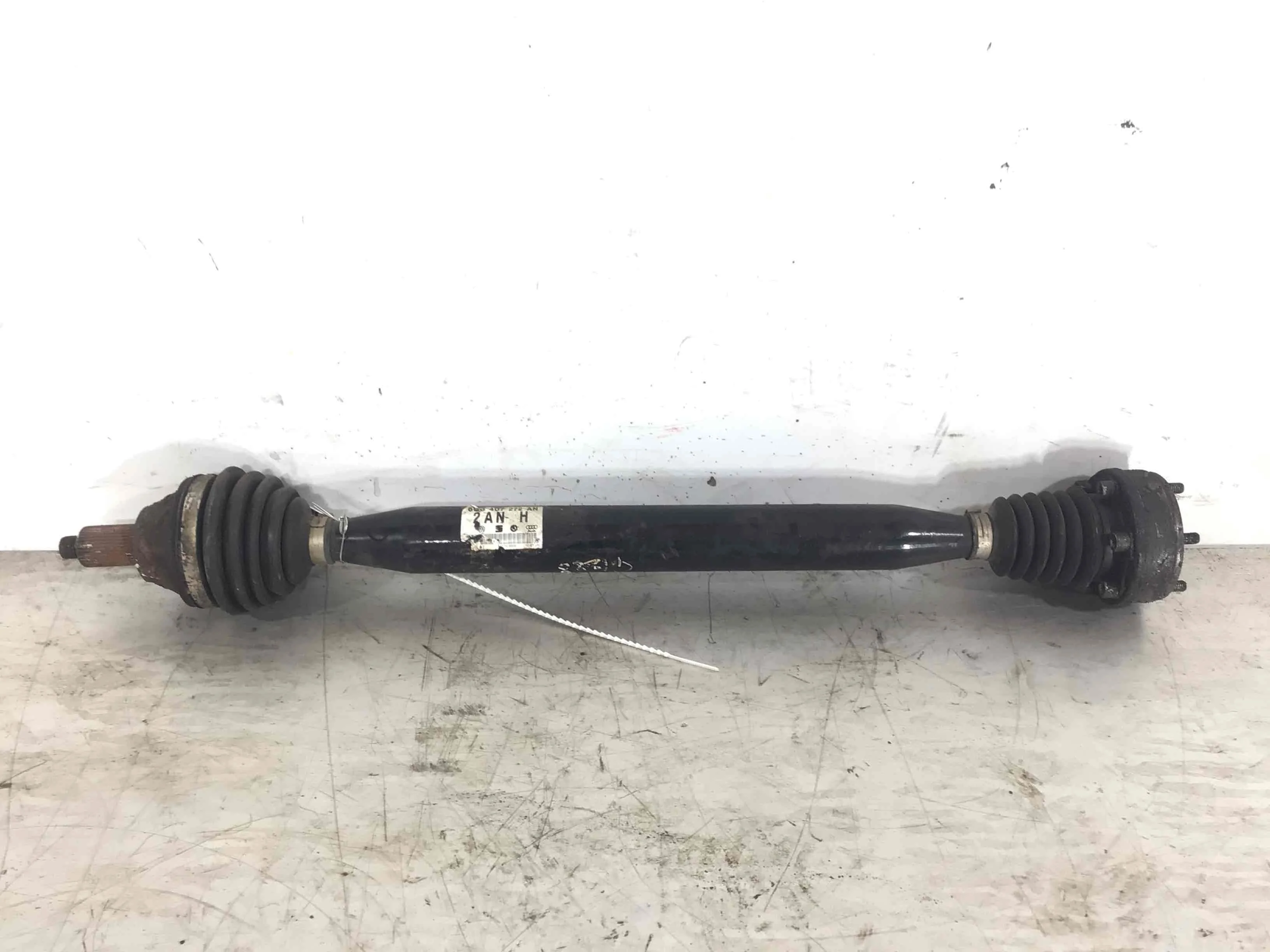 Полуось передняя правая (приводной вал, ШРУС) Skoda Fabia 1 поколение (1999-2004) бензин 1.4 i Механика Х/б