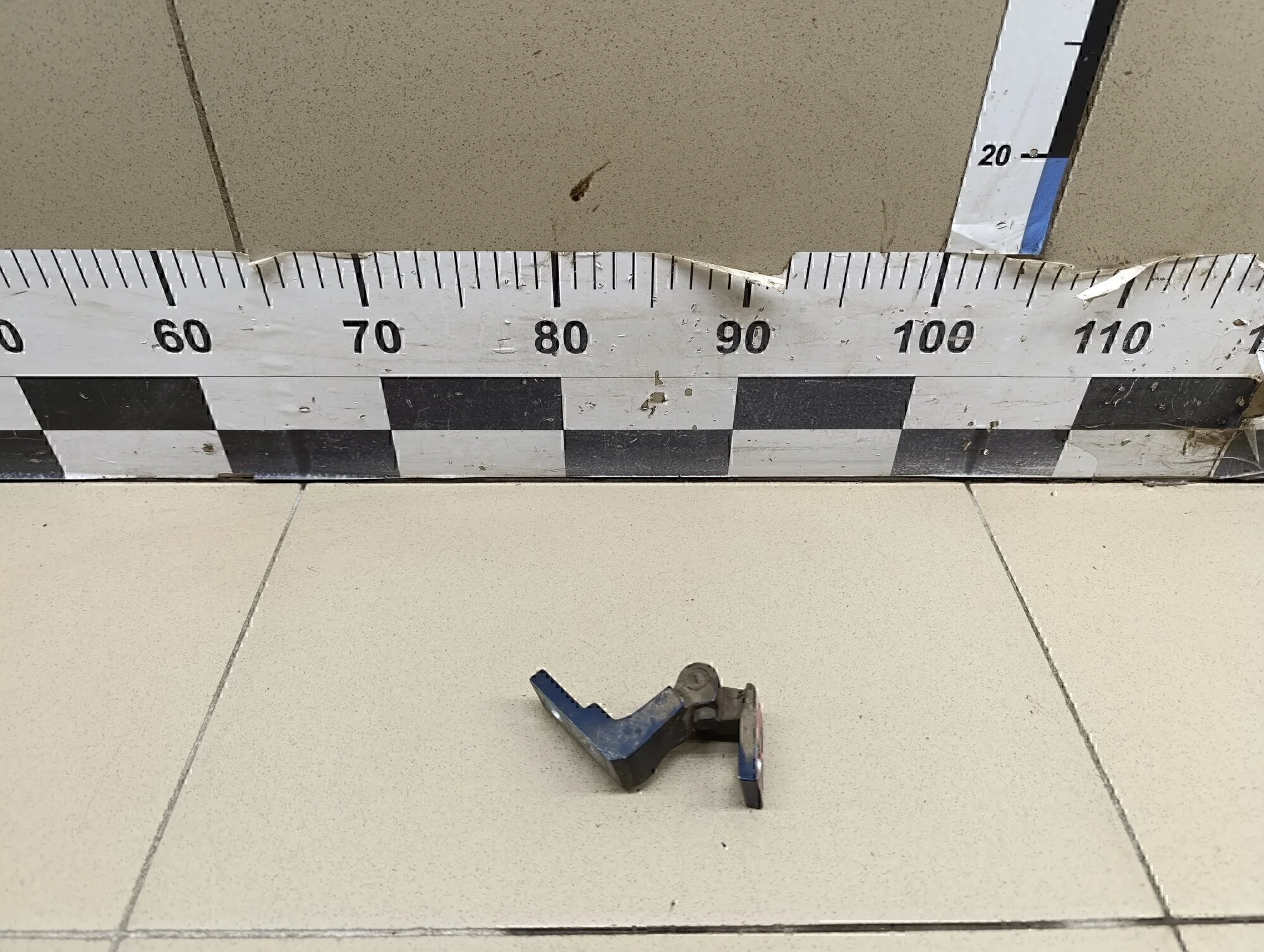 Петля двери Octavia (A4 1U-) 2000-2011