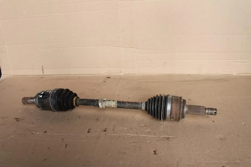 Б.у. привод MITSUBISHI LANCER CY2A MITSUBISHI LANCER CY2A