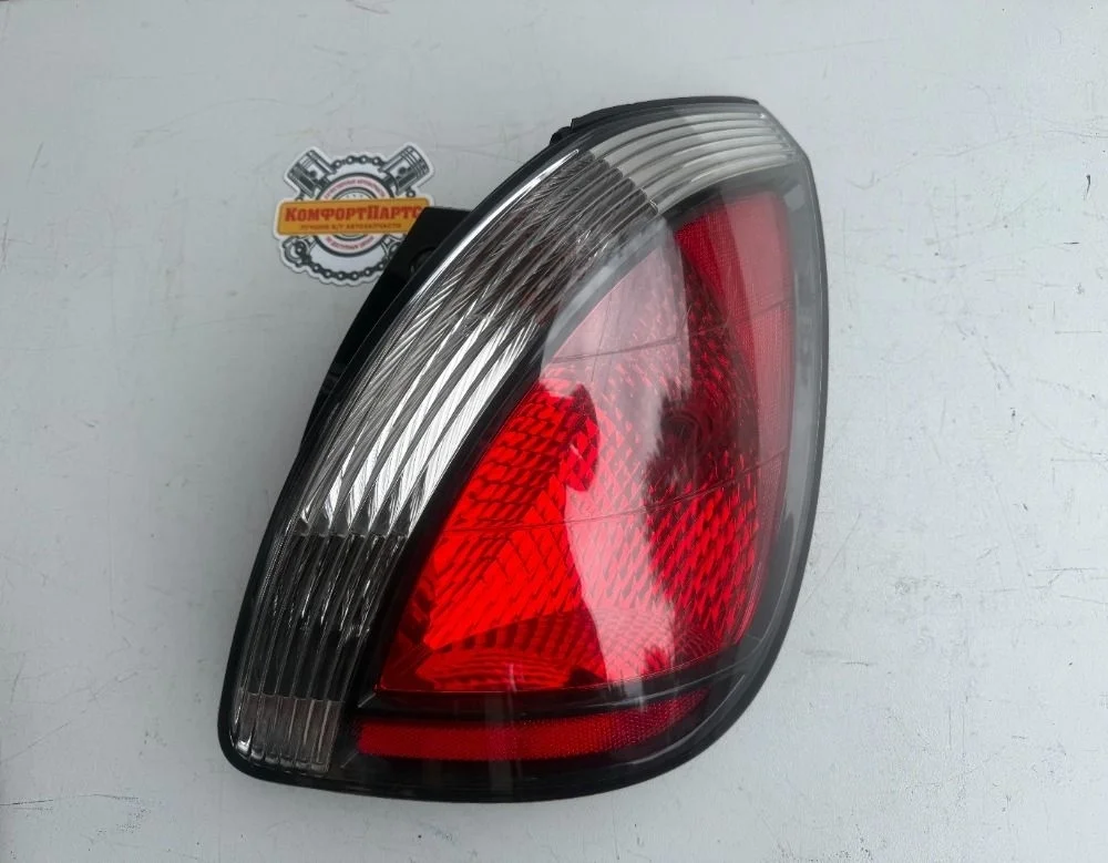 Фонарь задний правый Kia Rio II (2005—2009)