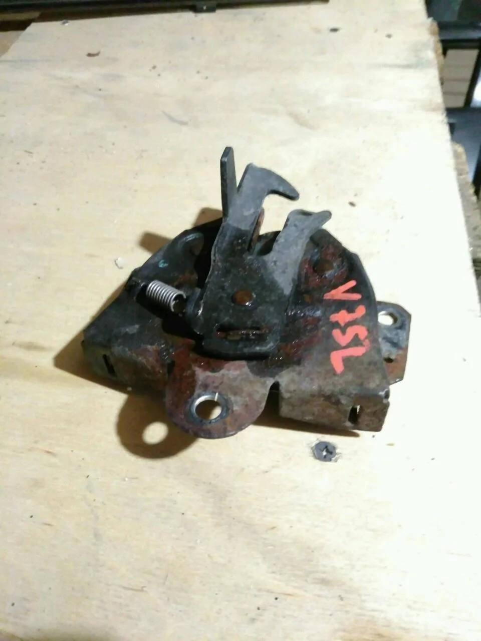 Б.у. замок капота MITSUBISHI PAJERO V75W MITSUBISHI PAJERO V75W