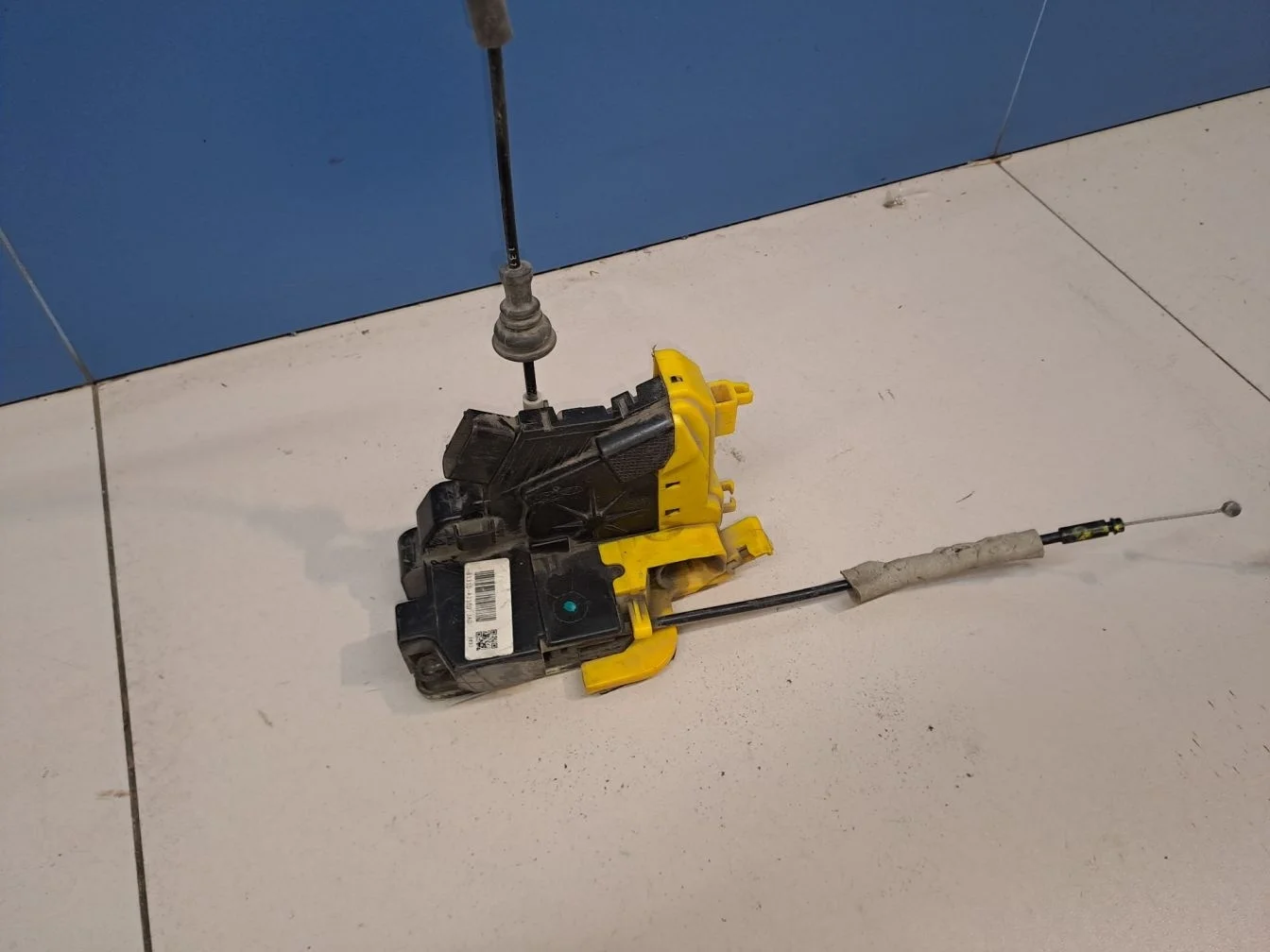 Замок двери передней левой для KIA Ceed 2012-2018