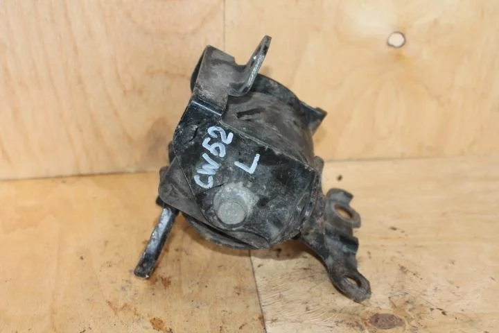 Б.у. опора двигателя MITSUBISHI OUTLANDER XL CW5W MITSUBISHI OUTLANDER XL CW5W