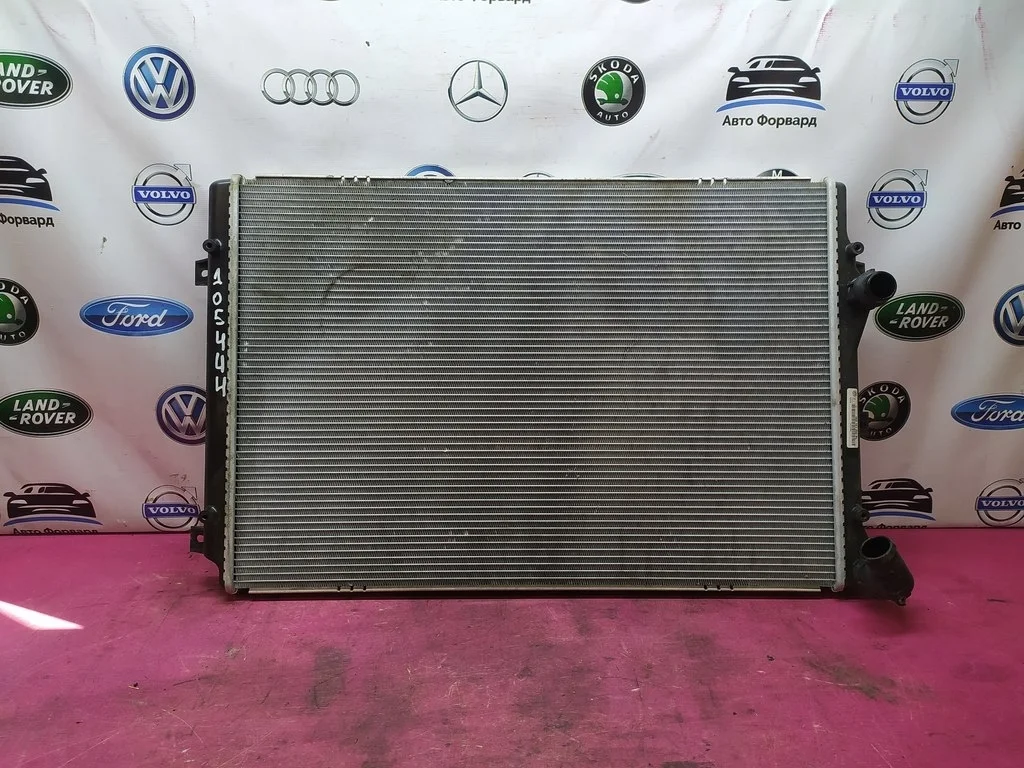 Радиатор двигателя Jetta 6 2011-2018 1,4 CNLA CRJA