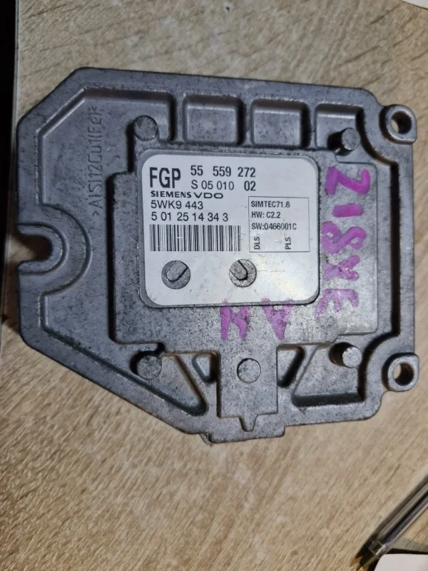 Блок управления двс Opel ASTRA 2005 H