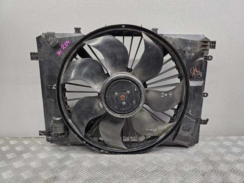 Вентилятор Mercedes W204