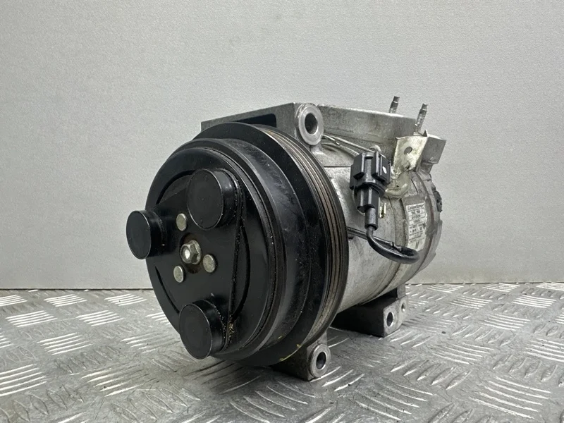 Компрессор кондиционера Infiniti G V36