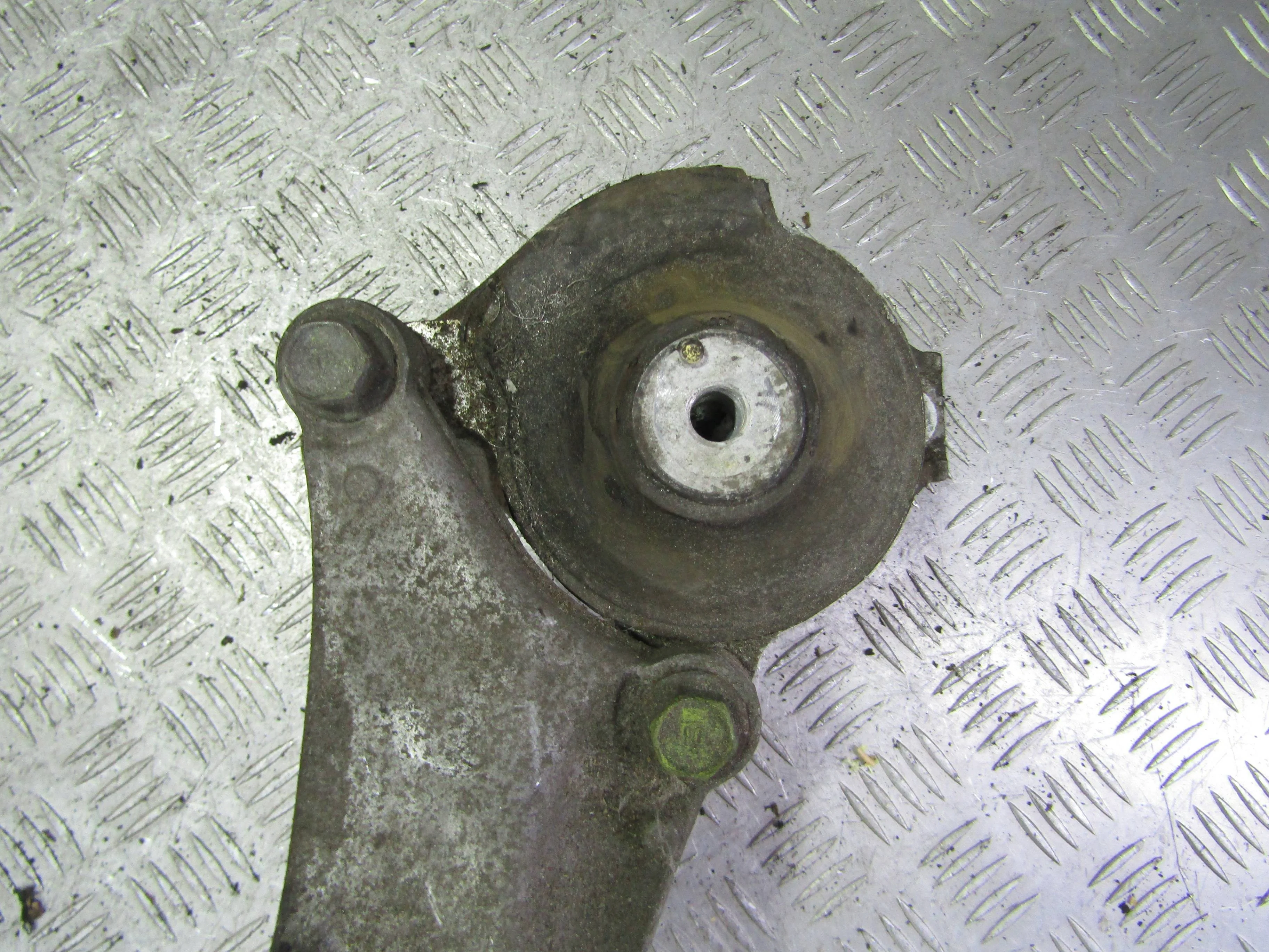 Опора двигателя правая HONDA Civic VIII (2005—200