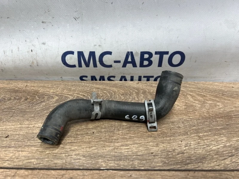 Патрубок охлаждения Mercedes-Benz Ml A1645060735 W164 642.820
