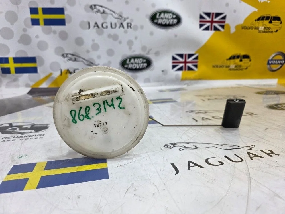 Датчик уровня топлива Volvo XC90 S80 S60 8683142 XC90 I (2002—2006)