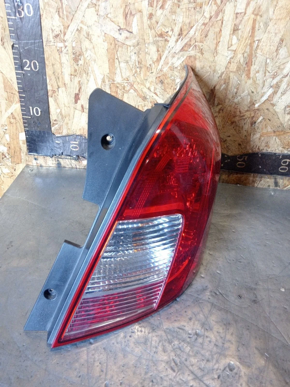 Фонарь задний правый Opel Antara I рестайлинг (2010—2017) 2012 черный