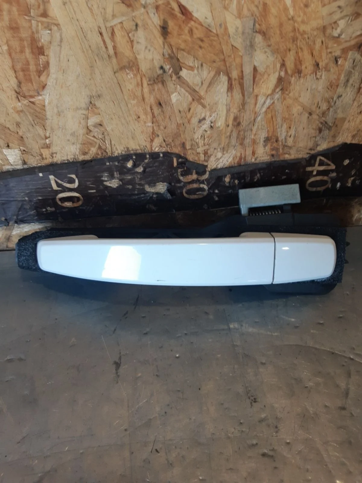 Ручка двери наружная левая Opel Antara I рестайлинг (2010—2017) 2012 SUMMIT WHITE (OP 40R)