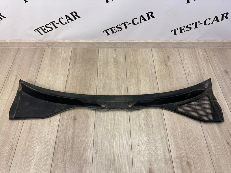 Жабо накладка дворников Audi Q7 2007-2015 4L