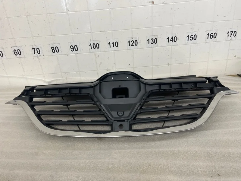 Решетка радиатора Renault Arkana 2019 2020 2021 2022 2023 2024 623105529R, передняя