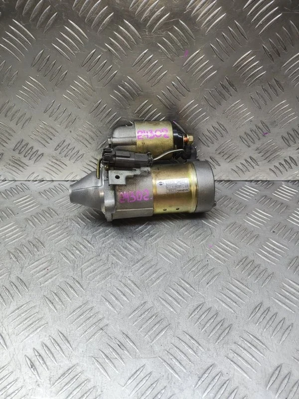 Стартер Nissan Almera Primera 233000M302 B10 P12 N16 QG16DE QG18DE