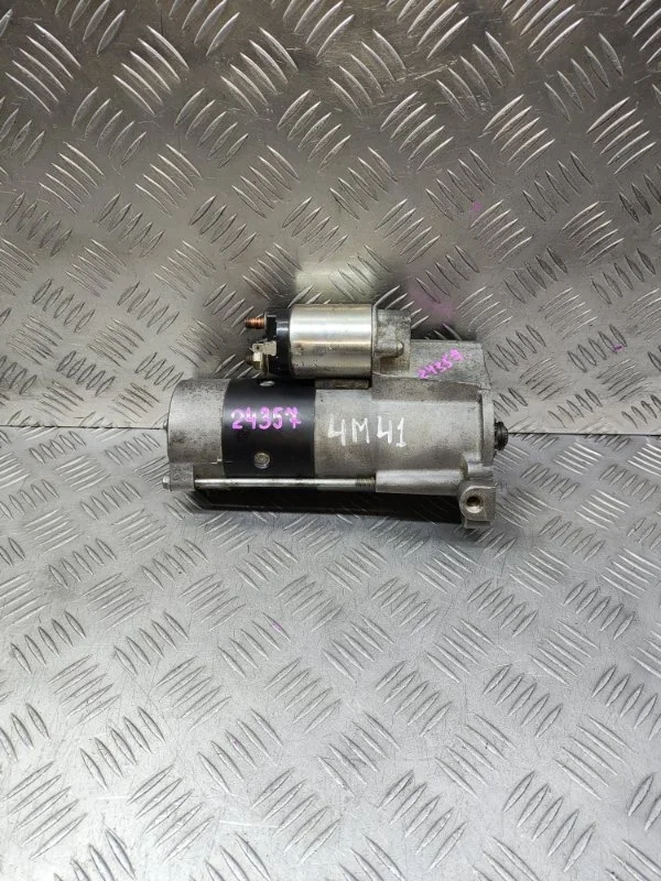 Стартер Mitsubishi Pajero 3 1810A050 V73 4M41