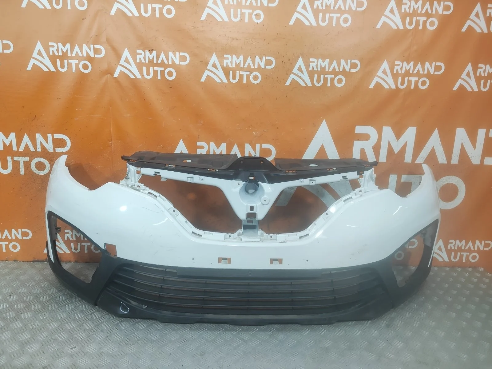 Бампер Renault Kaptur 2016-нв