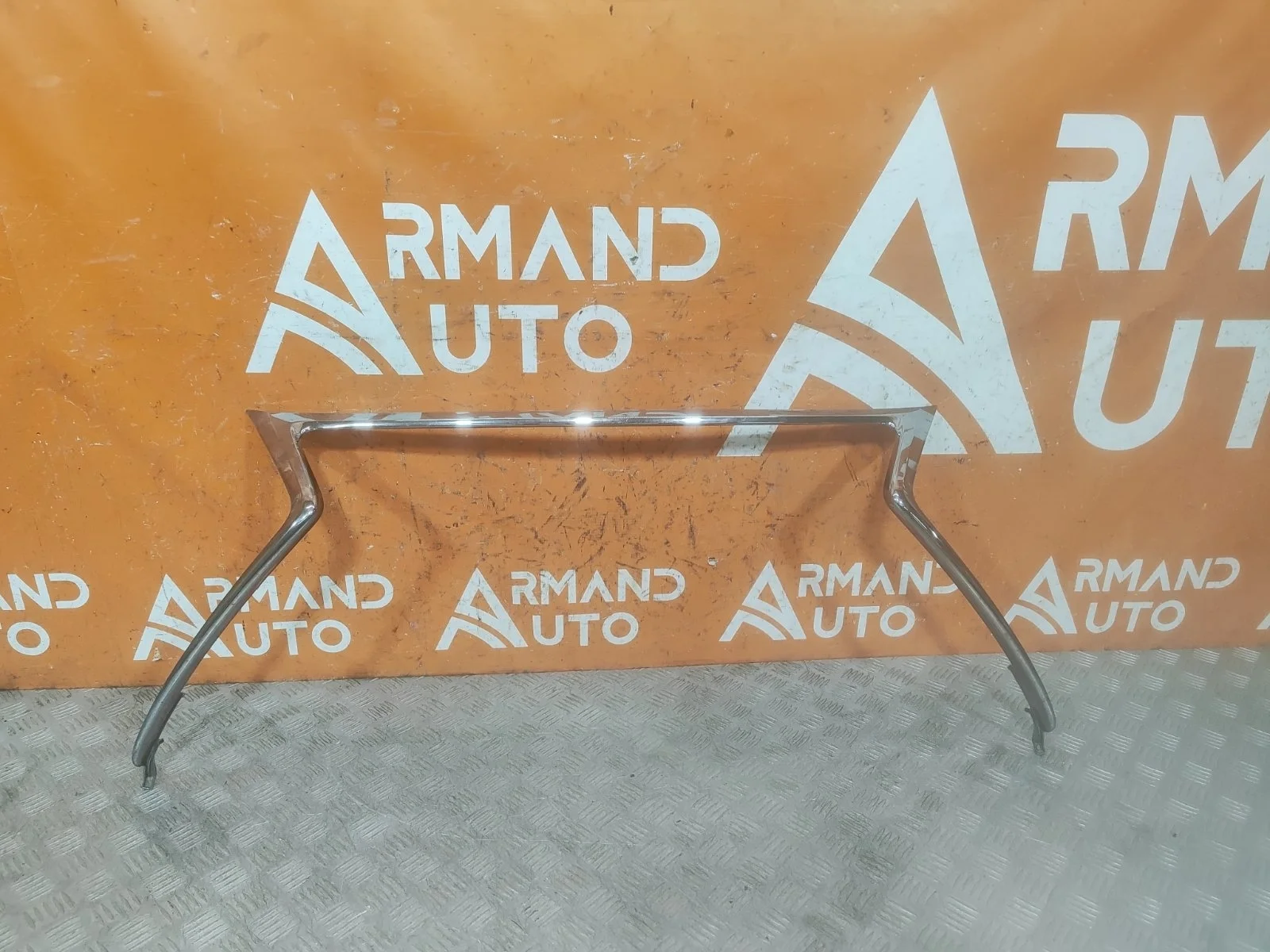 Окантовка решетки радиатора Lexus NX 2014-2017