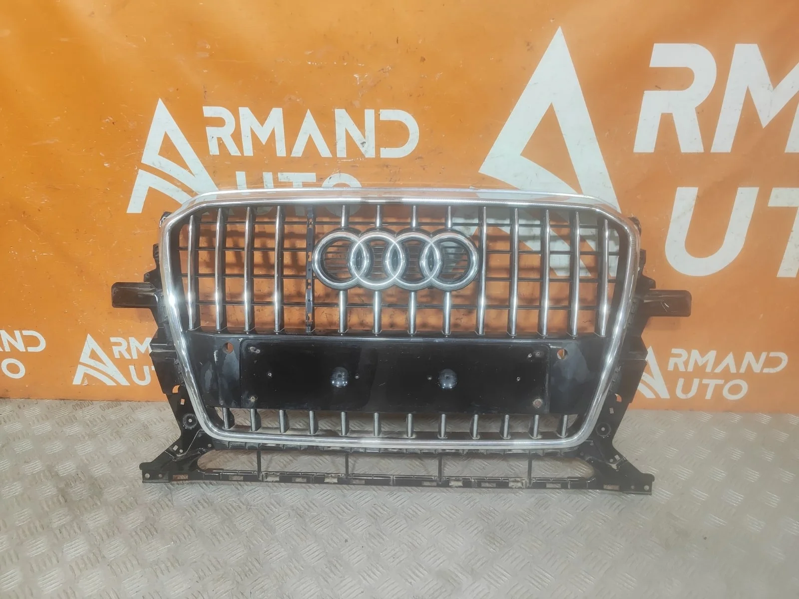 Решетка радиатора Audi Q5 2012-2017 8R