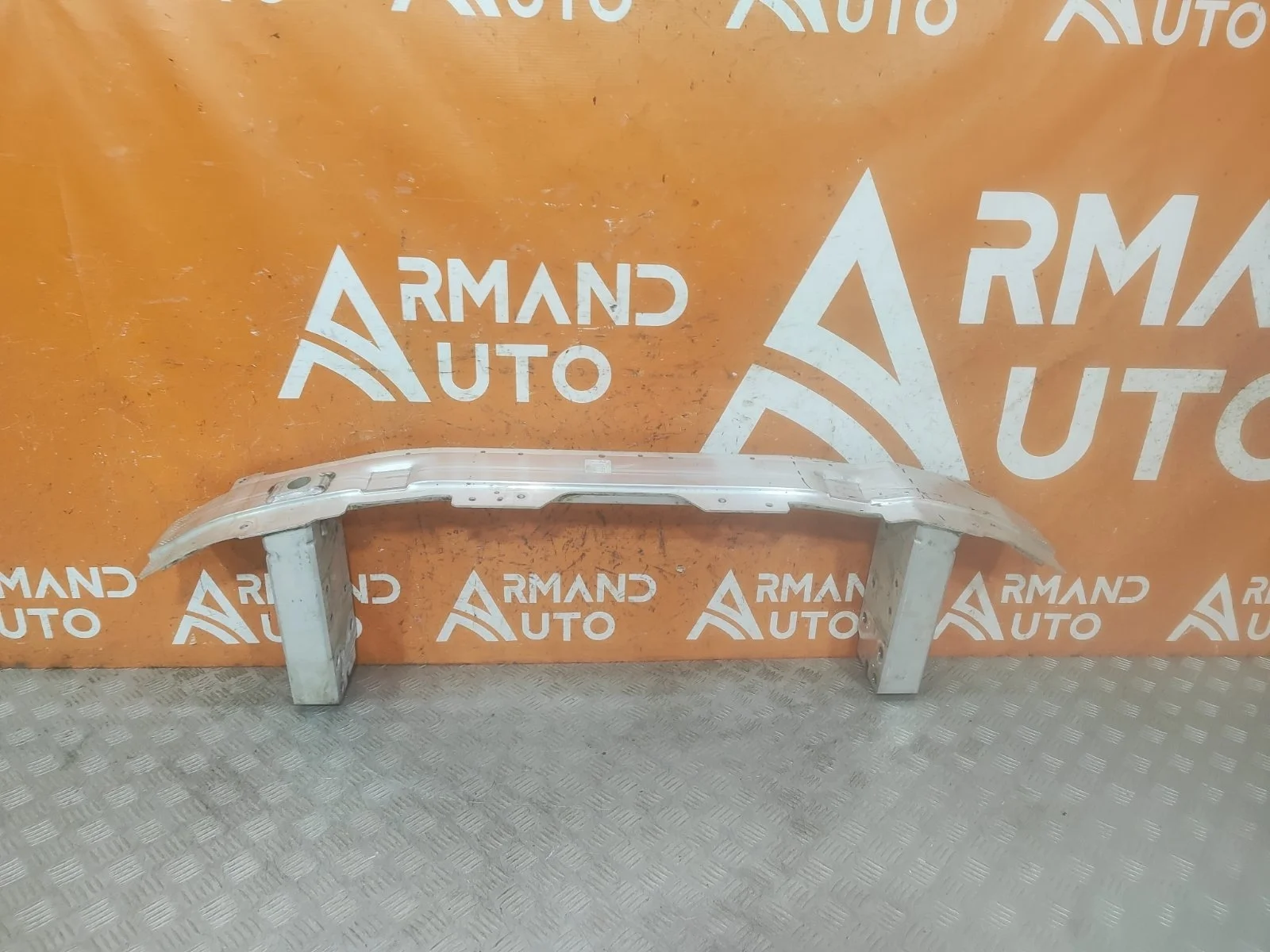 Усилитель бампера BMW X5 2018-нв G05