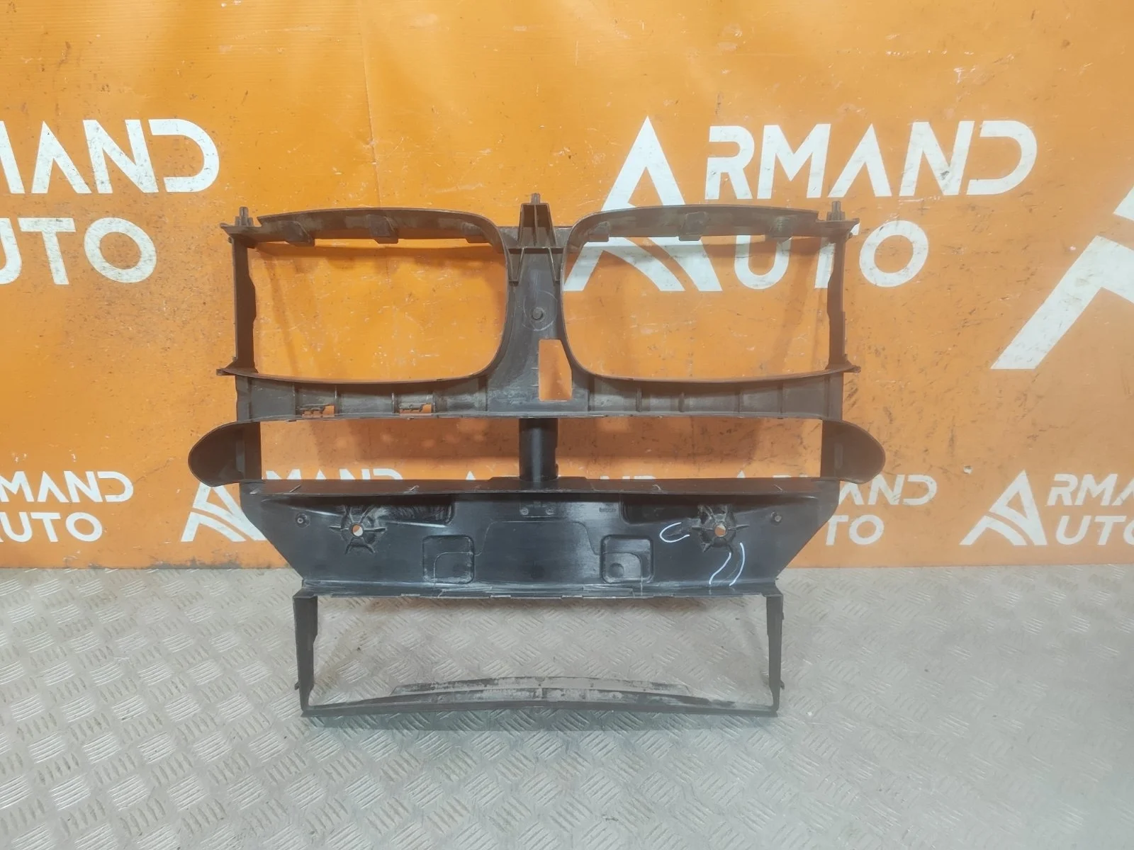 Воздуховод радиатора BMW X6 2014-2019 F16