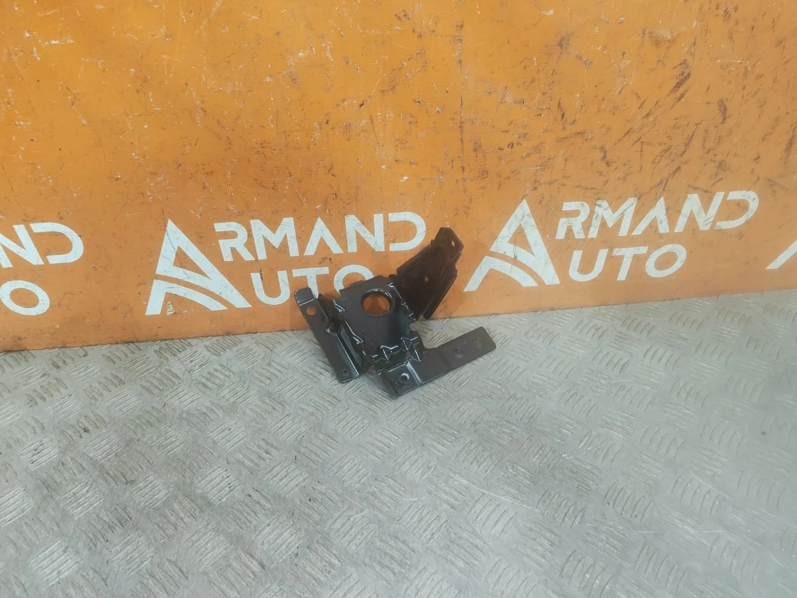 Кронштейн усилителя бампера Mercedes GLE-Class 2018-нв V167