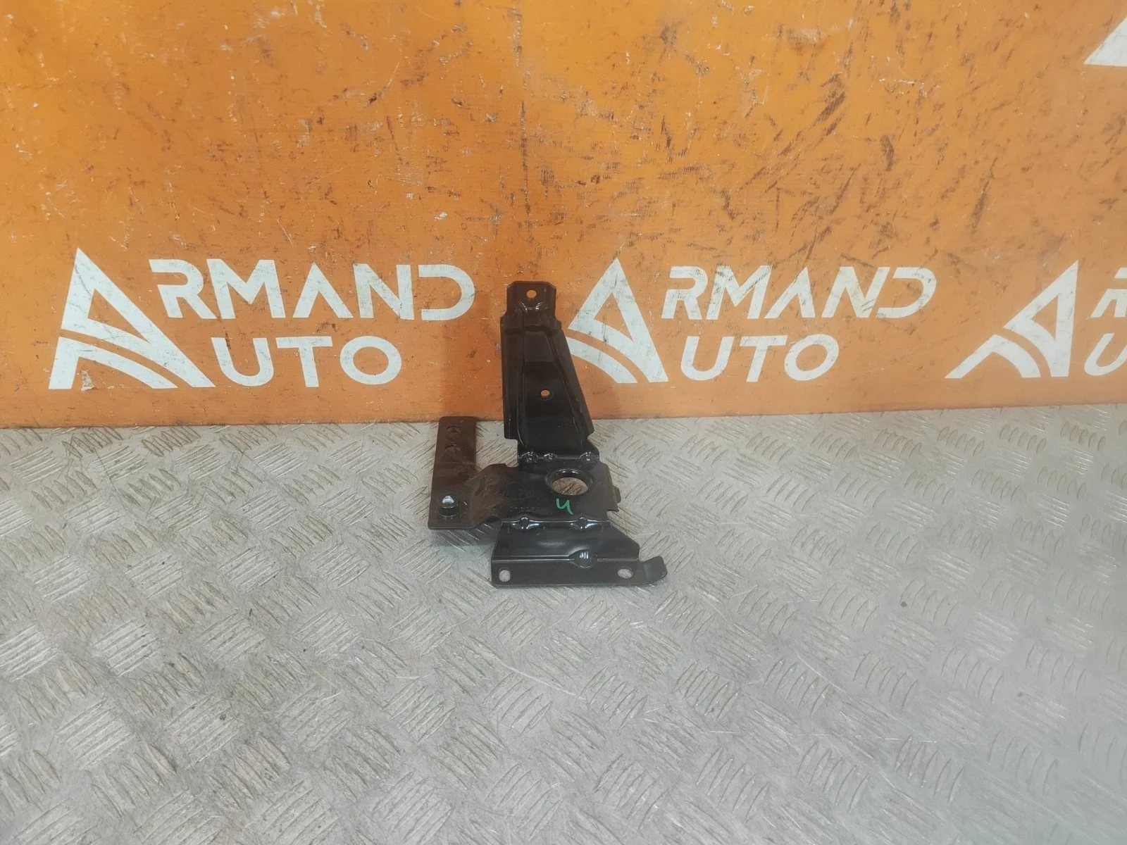 Кронштейн усилителя бампера Mercedes GLE-Class 2018-нв V167