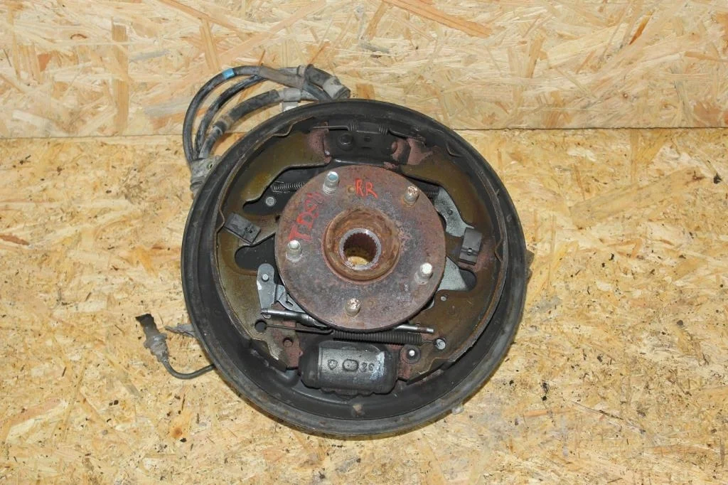 Б.у. цапфа SUZUKI GRAND VITARA JB627 SUZUKI GRAND VITARA JB627