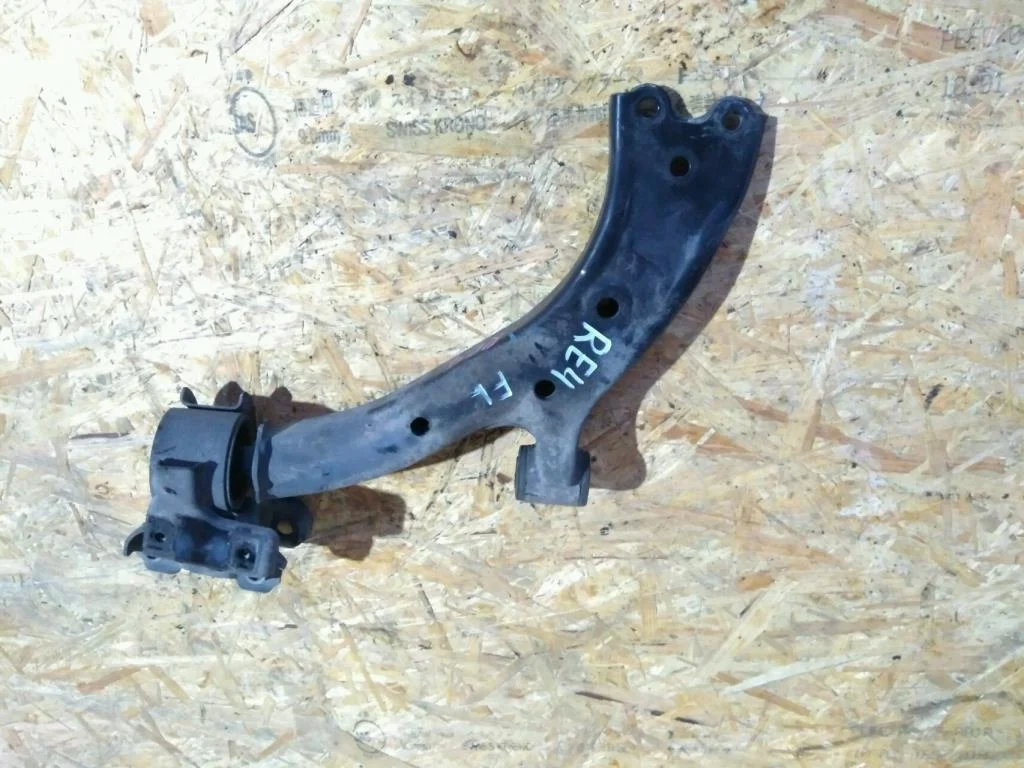 Б.у. рычаг HONDA CR-V RE HONDA CR-V RE