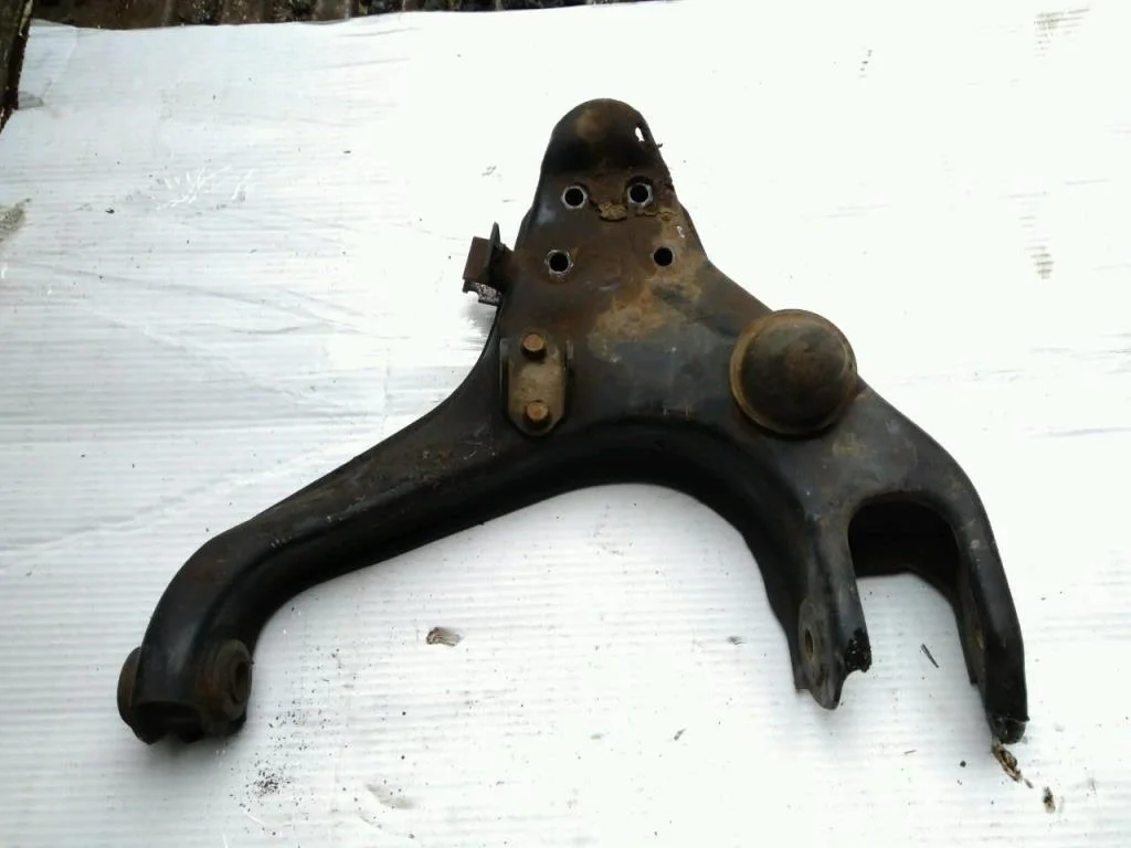 Б.у. рычаг MITSUBISHI PAJERO SPORT K99W MITSUBISHI PAJERO SPORT K99W