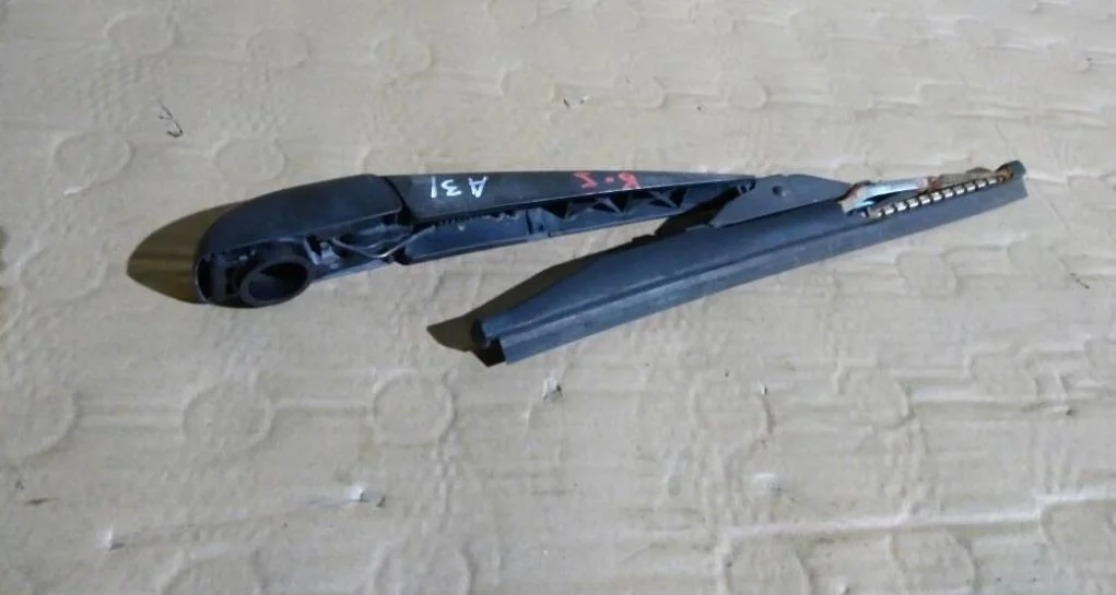 Б.у. поводок стеклоочистителя TOYOTA RAV4 ACA30 TOYOTA RAV4 ACA30