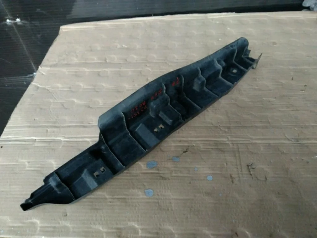 Б.у. пыльник крыла SUZUKI SX4 YA11S SUZUKI SX4 YA11S