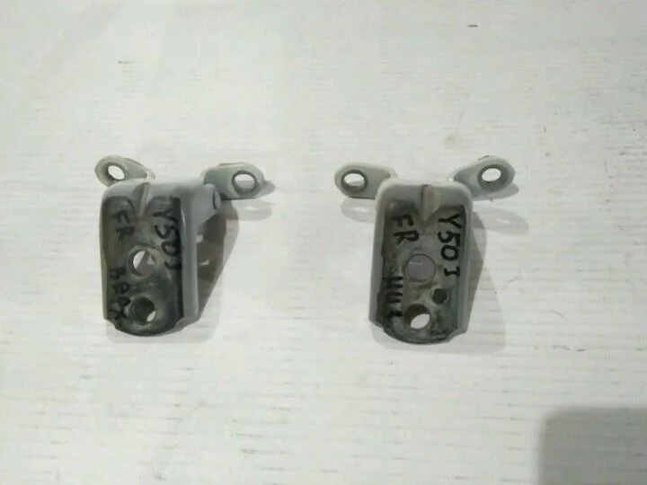 Б.у. петля двери NISSAN FUGA PY50 NISSAN FUGA PY50