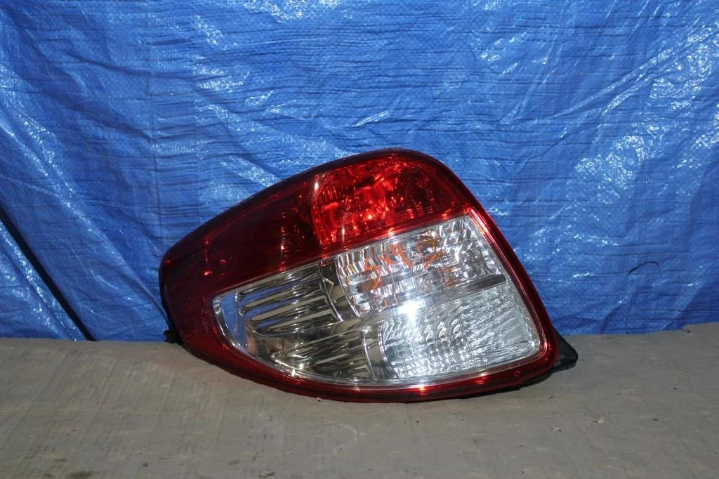 Б.у. фонарь наружный SUZUKI SX4 YA11S SUZUKI SX4 YA11S