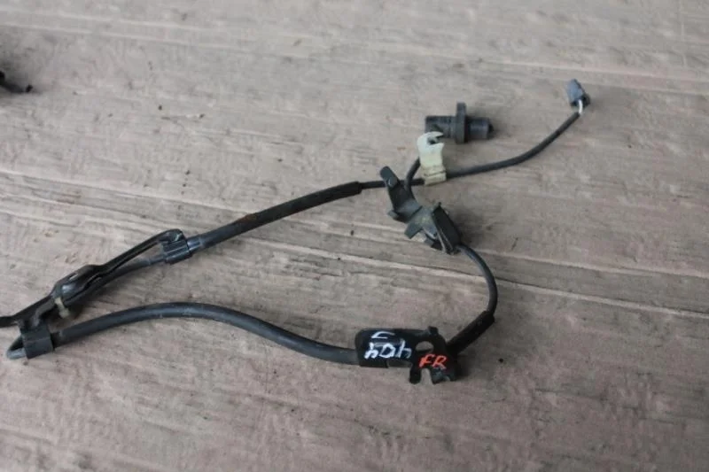 Б.у. датчик abs TOYOTA CAMRY V40 ACV40 TOYOTA CAMRY V40 ACV40