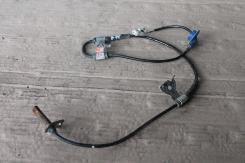 Б.у. датчик abs SUZUKI GRAND VITARA JB627 SUZUKI GRAND VITARA JB627
