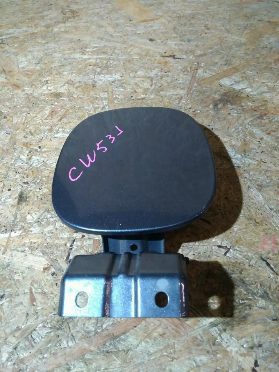 Б.у. лючок бензобака MITSUBISHI OUTLANDER XL CW5W MITSUBISHI OUTLANDER XL CW5W