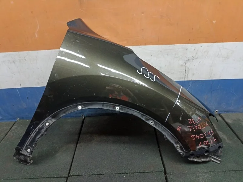 Крыло Nissan X-Trail F31004CCMA T32, переднее правое