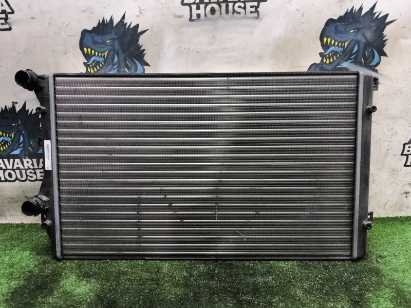 Радиатор основной Volkswagen Passat 2012 1K0121253BB B7 CAXA