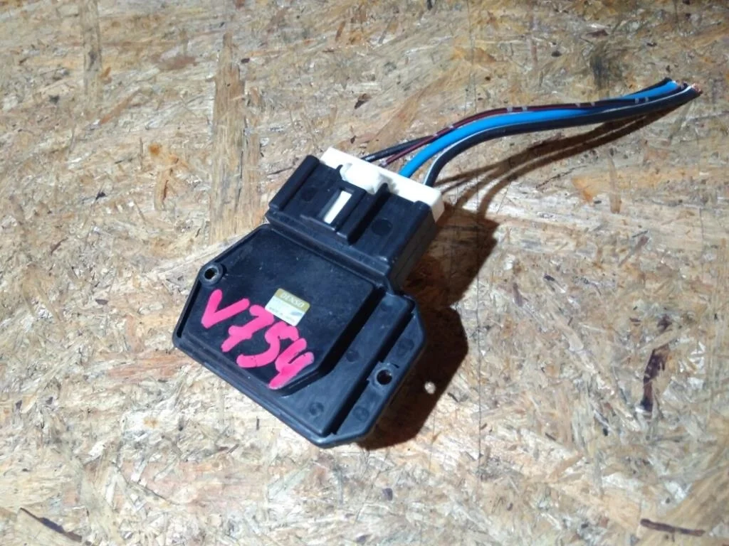 Б.у. резистор печки MITSUBISHI PAJERO V75W MITSUBISHI PAJERO V75W