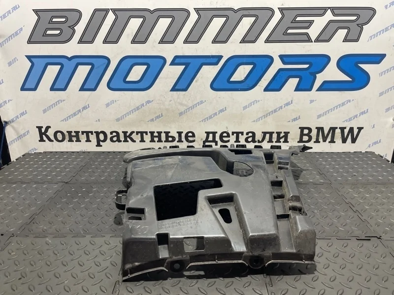 Крепление бампера BMW 316i 51127384466 F30 N13B16A, заднее правое