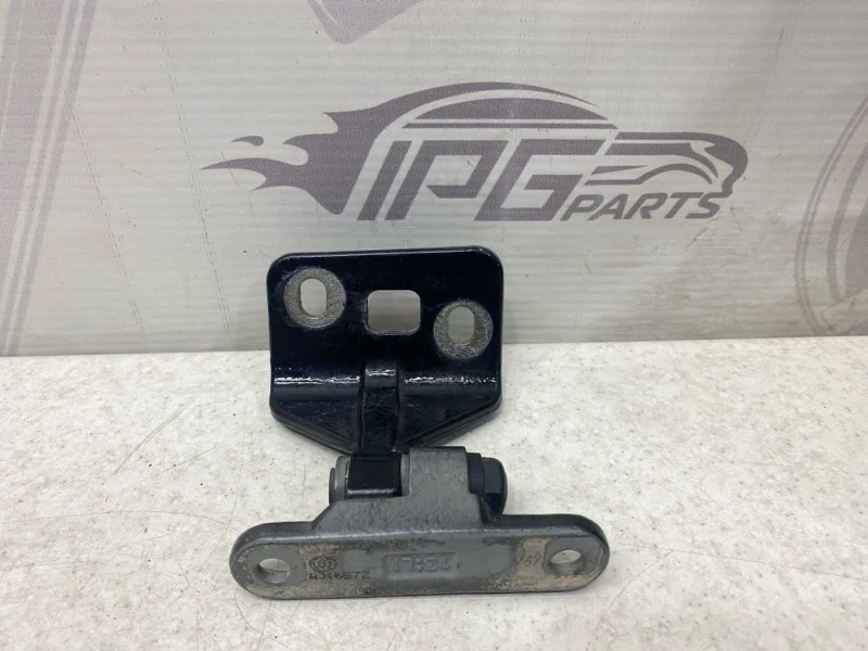 Петля задней левой двери нижняя Mercedes-benz 2008 W211