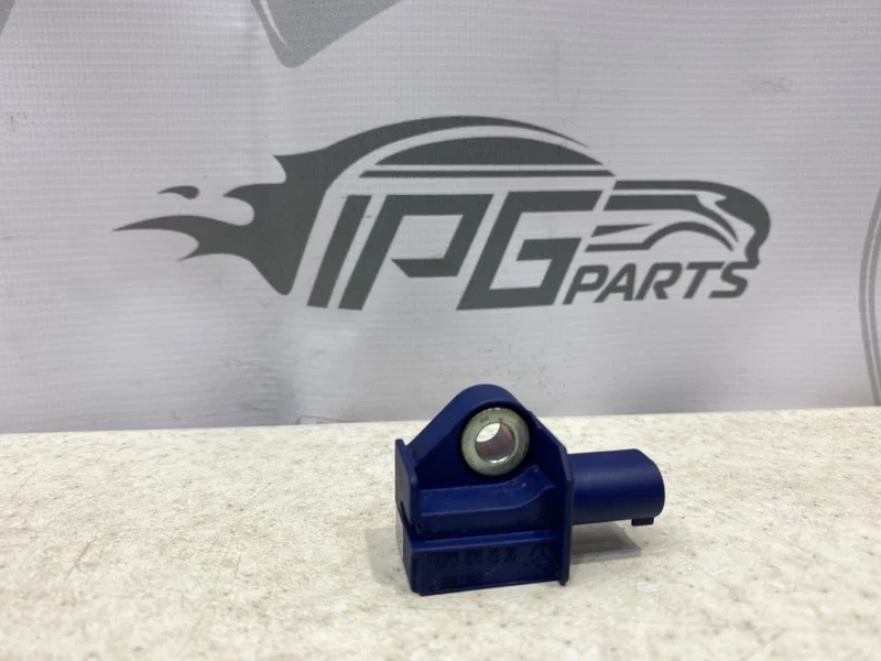 Датчик удара Mercedes-benz W212