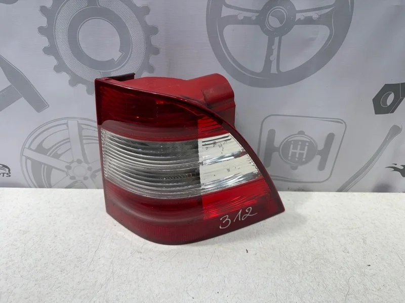 Фонарь задний правый Mercedes-benz ML 2002 W163