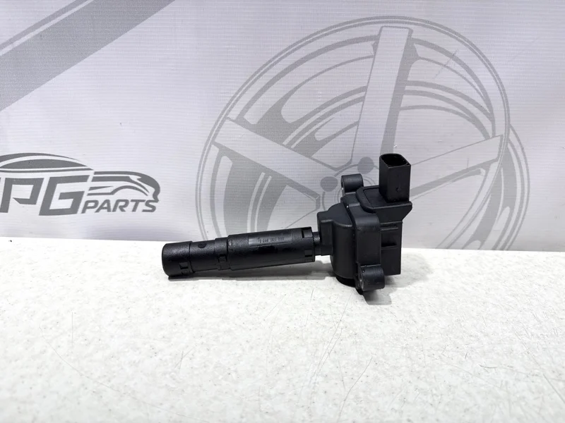 Катушка зажигания Mercedes-benz 2010 W204