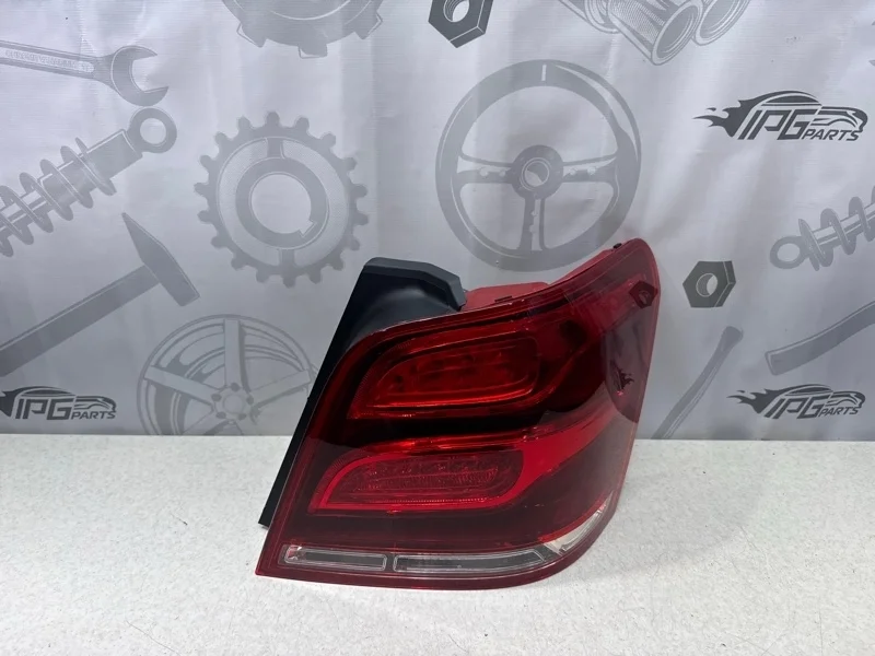 Фонарь задний правый Mercedes-benz GLK X204